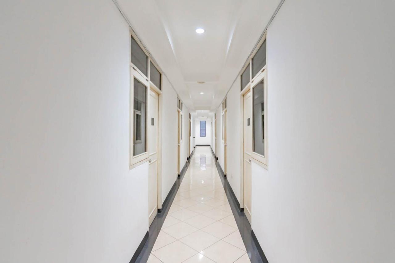 Reddoorz Plus At Buah Batu Bandung Exterior photo